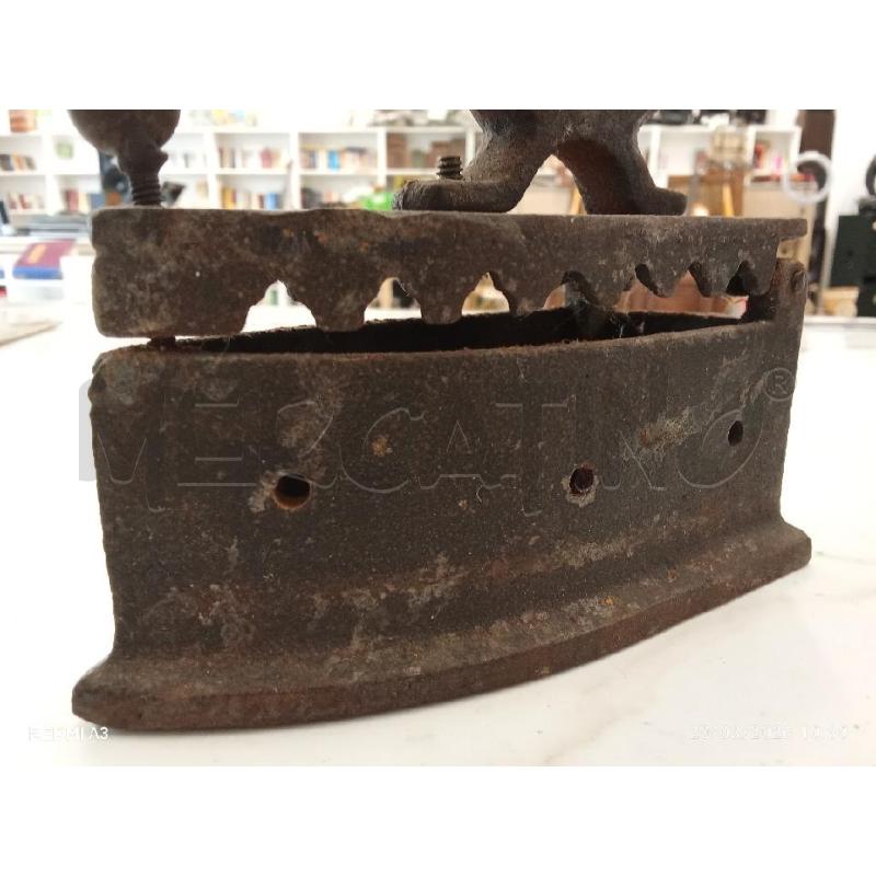 FERRO DA STIRO VECCHIO FERRO  | Mercatino dell'Usato San giorgio del sannio 4