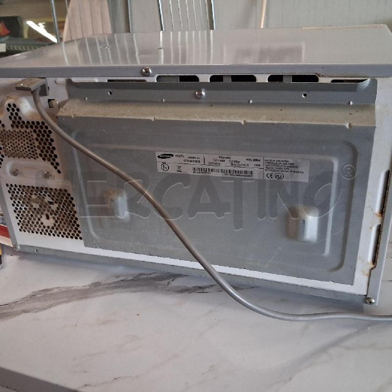 FORNO MICROONDE SAMSUND MULTIFUNZIONE | Mercatino dell'Usato San giorgio del sannio 4