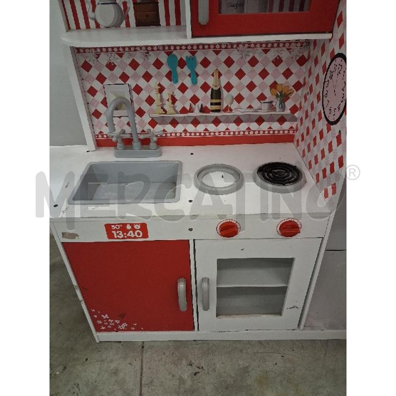 GIOCO CUCINA LEGNO BIANCA SCACCHI ROSSI  | Mercatino dell'Usato San giorgio del sannio 4