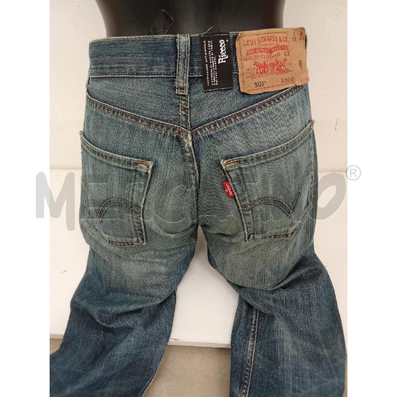 JEANS DONNA LAVAGGIO MEDIO CON PIEGONE CAVIGLIE FLARE SLAVATO LEVIS  501 BOTTONI  | Mercatino dell'Usato San giorgio del sannio 5