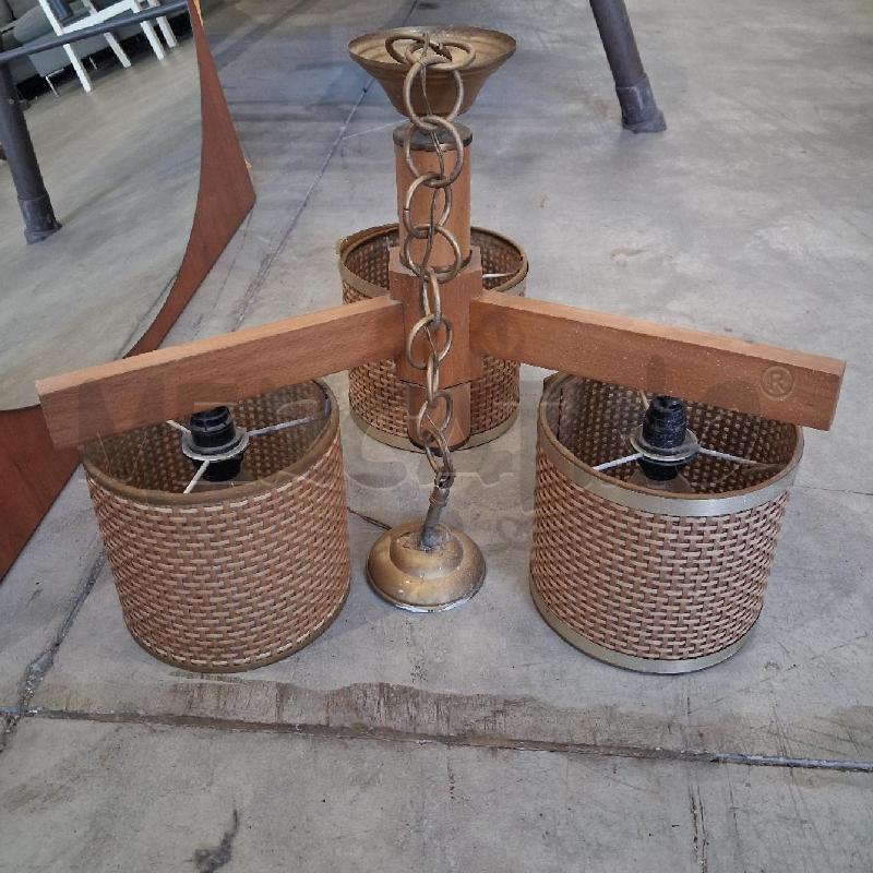 LAMPADA LEGNO CALOTTE VIMINI | Mercatino dell'Usato San giorgio del sannio 1