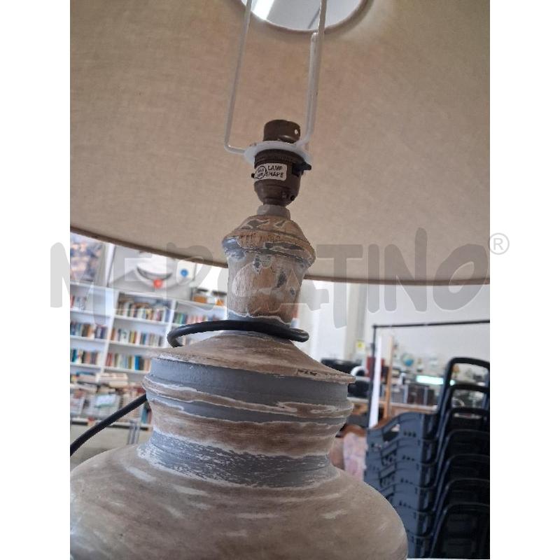 LAMPADA LEGNO SHABBY CHIC  | Mercatino dell'Usato San giorgio del sannio 4
