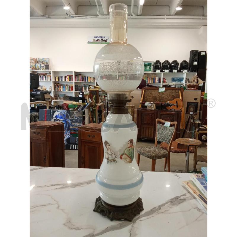LAMPADA VETRO OPALINA DISEGNO DAMA CAVALIERE  | Mercatino dell'Usato San giorgio del sannio 1