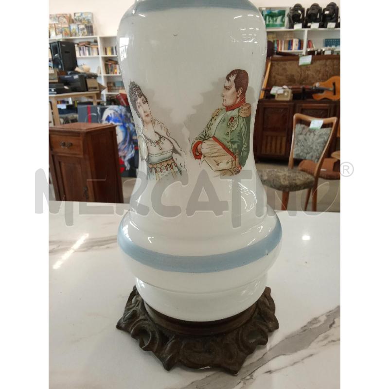 LAMPADA VETRO OPALINA DISEGNO DAMA CAVALIERE  | Mercatino dell'Usato San giorgio del sannio 3