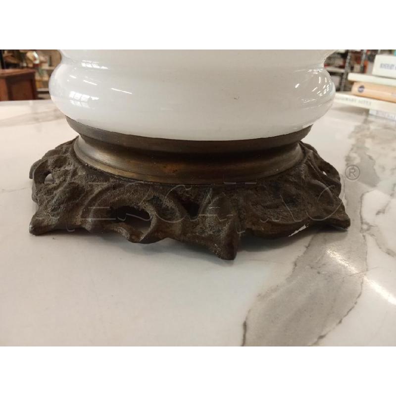 LAMPADA VETRO OPALINA DISEGNO DAMA CAVALIERE  | Mercatino dell'Usato San giorgio del sannio 4
