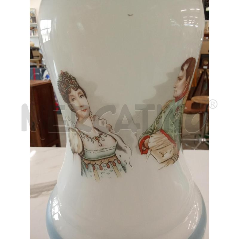 LAMPADA VETRO OPALINA DISEGNO DAMA CAVALIERE  | Mercatino dell'Usato San giorgio del sannio 5