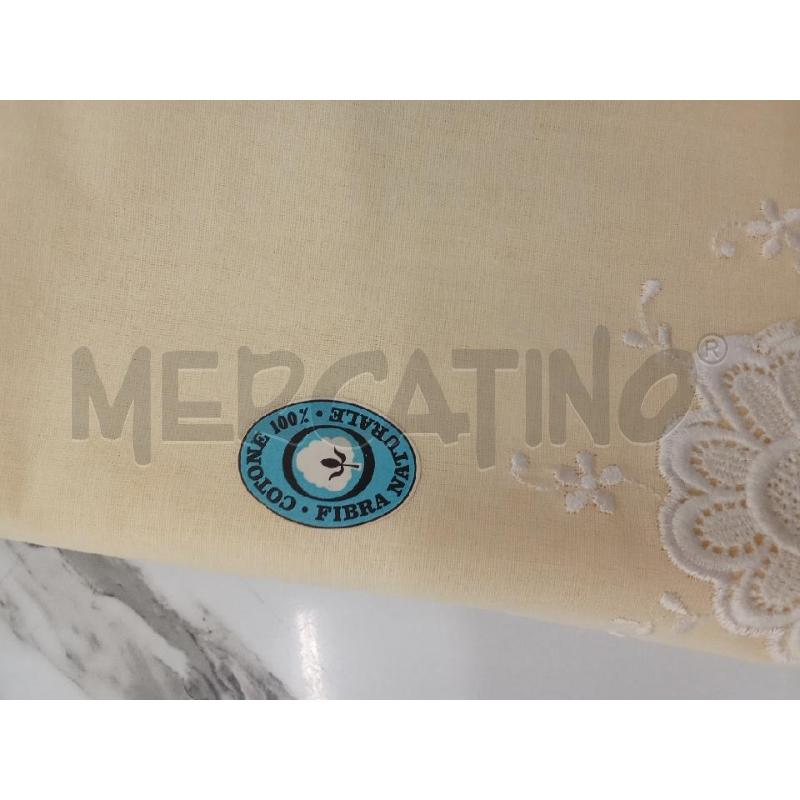 LENZUOLO MATRIMONIALE GIALLO RICAMI BIANCHI 100 COTONE  | Mercatino dell'Usato San giorgio del sannio 4