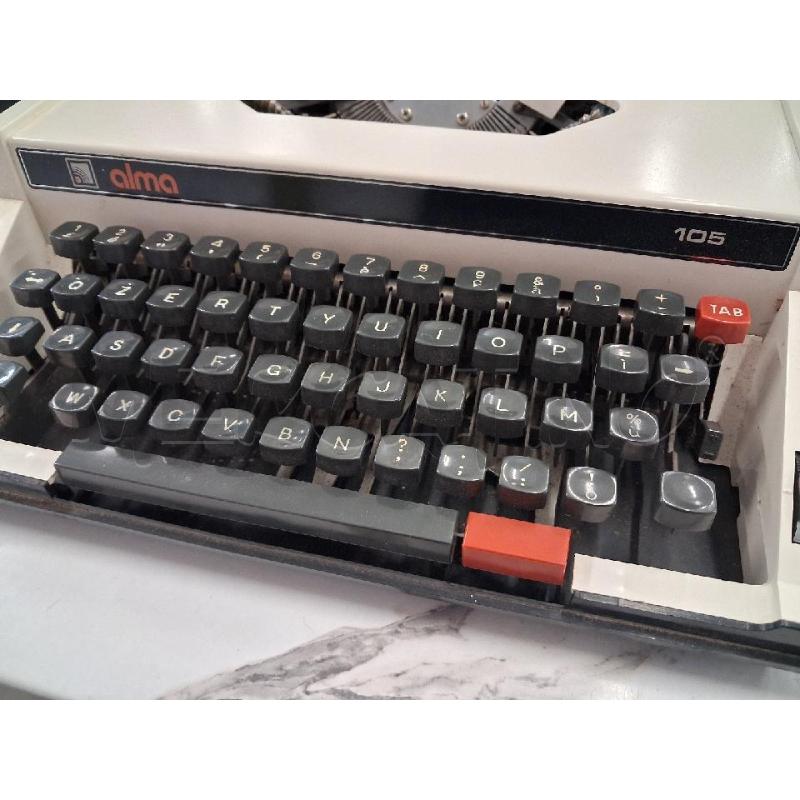 MACCHINA DA SCRIVERE BIANCA ALMA 105 | Mercatino dell'Usato San giorgio del sannio 4