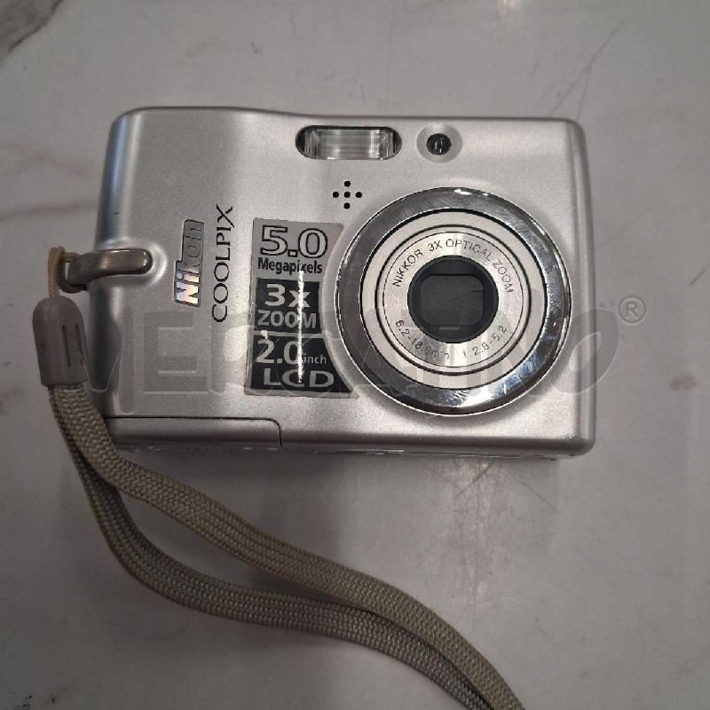 MACCHINA FOTOGRAFICA NIKON DIGITALE | Mercatino dell'Usato San giorgio del sannio 2