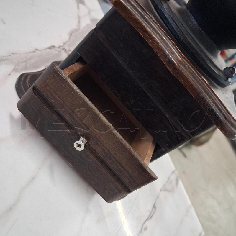 MACINA CAFFE' LEGNO FERRO  | Mercatino dell'Usato San giorgio del sannio 4