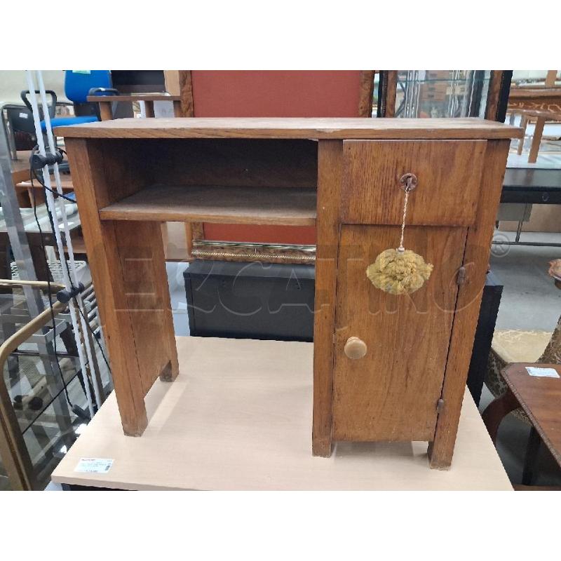 MOBILETTO LEGNO SCRIVANIA  | Mercatino dell'Usato San giorgio del sannio 1