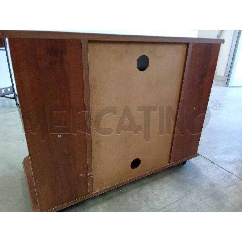 MOBILE PORTA TV LEGNO ANTA VETRO ROTELLE  | Mercatino dell'Usato San giorgio del sannio 2