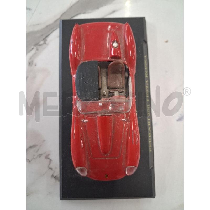 MODELLINO AUTO FERRARI 250 TESTA ROSSA  | Mercatino dell'Usato San giorgio del sannio 4
