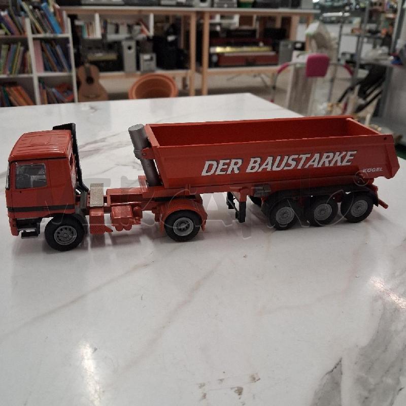 MODELLINO CAMION DER BAUSTARKEMERCEDES | Mercatino dell'Usato San giorgio del sannio 2