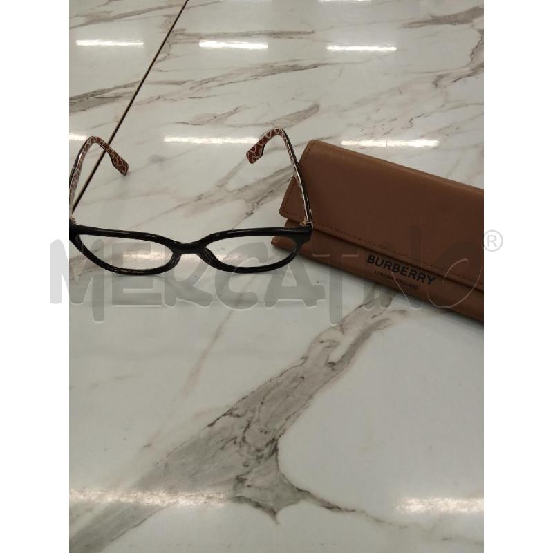 OCCHIALI MONTATURA NERA STECCA BEIGE BIANCA BURBERRY   | Mercatino dell'Usato San giorgio del sannio 1