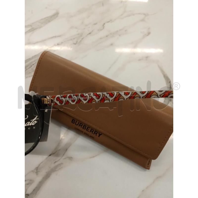OCCHIALI MONTATURA NERA STECCA BEIGE BIANCA BURBERRY   | Mercatino dell'Usato San giorgio del sannio 3