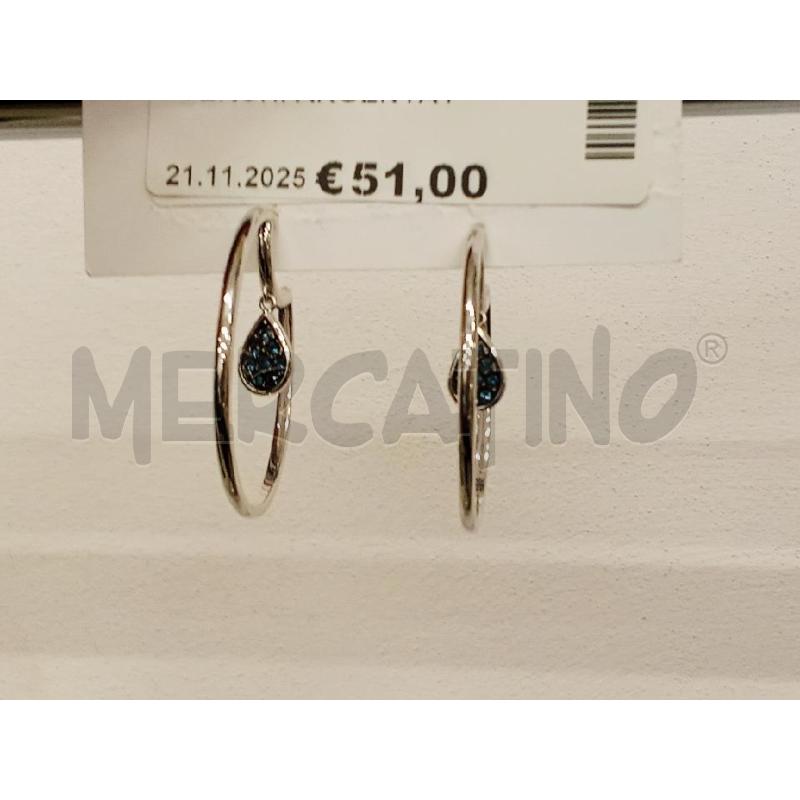 ORECCHINI PIERRE LANG CERCHI ARGENTATI DET.PEND.GOCIA STRASS BLU | Mercatino dell'Usato San giorgio del sannio 1