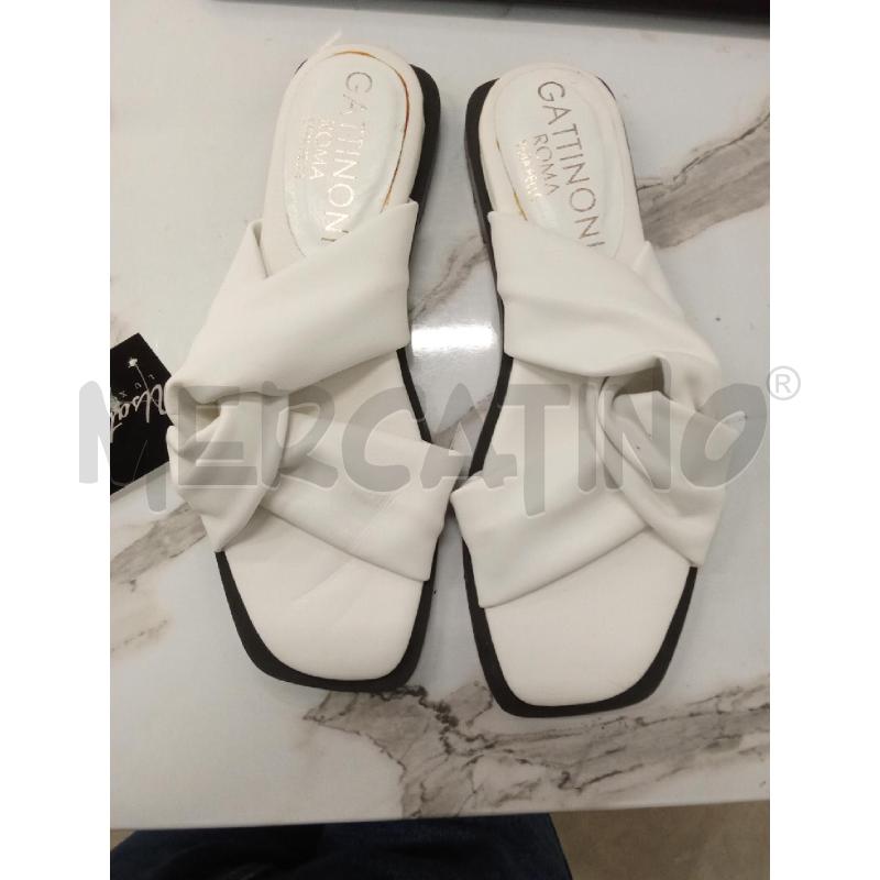 PANTOFOLE DONNA BIANCHE NODO GATTINONI | Mercatino dell'Usato San giorgio del sannio 1