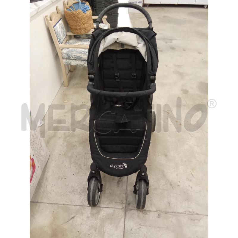 PASSEGGINO LEGGERO JOGGER CITY MINI + PEDANA + COPERTA+ OMBRELLO  | Mercatino dell'Usato San giorgio del sannio 1