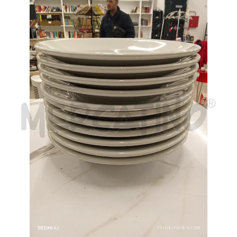 PIATTI FONDI CERAMICA BIANCA RICHARD GINORI 10PZ | Mercatino dell'Usato San giorgio del sannio 1