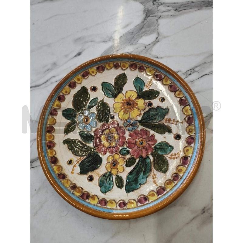 PIATTO APPENDINO FIORI DEC A MANO 22CM  | Mercatino dell'Usato San giorgio del sannio 1