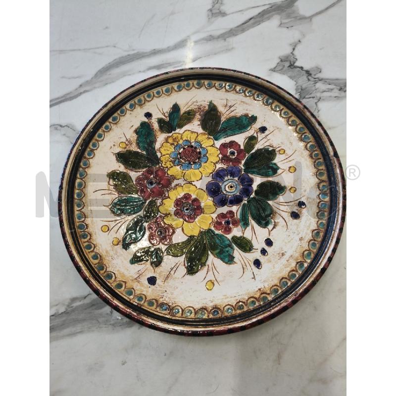 PIATTO APPENDINO TONDO 31CM INS FIORI COLORATI  | Mercatino dell'Usato San giorgio del sannio 1