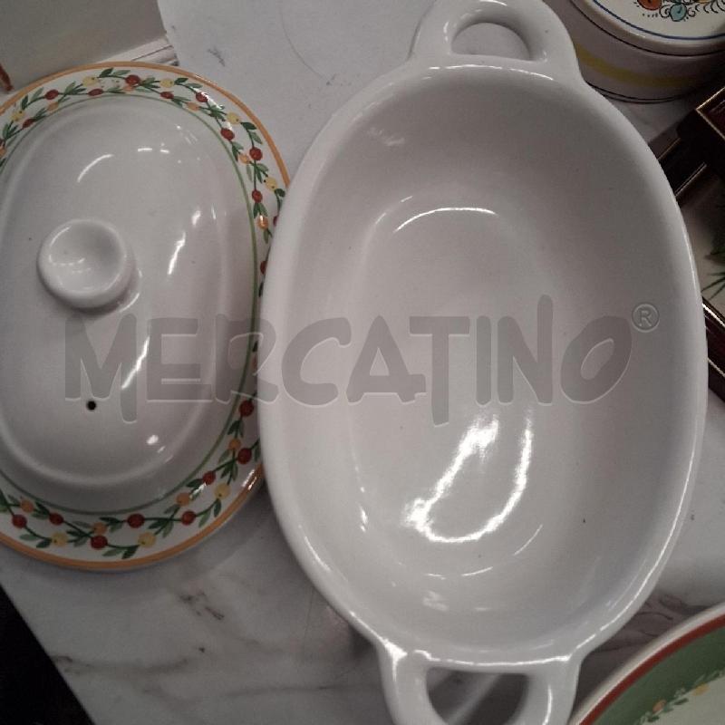 PIROFILA TERRACOTTA SMALTATA CON COEPRCHIO ARANCE  | Mercatino dell'Usato San giorgio del sannio 3