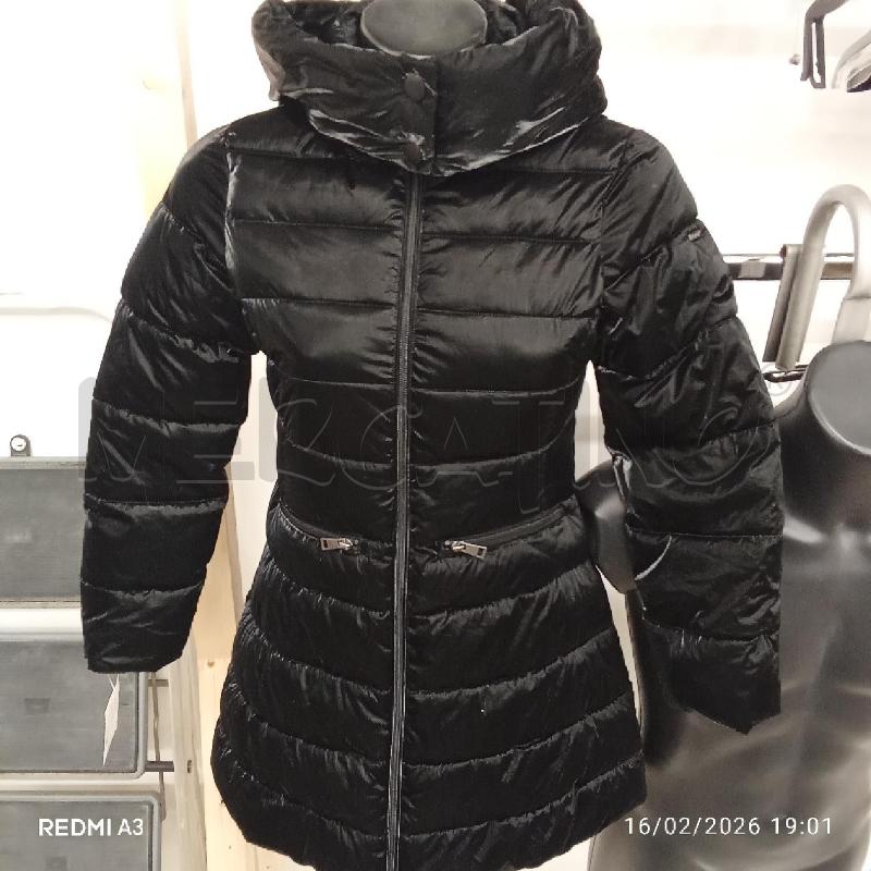 PIUMINO DONNA I DO NERO LUNGO | Mercatino dell'Usato San giorgio del sannio 2