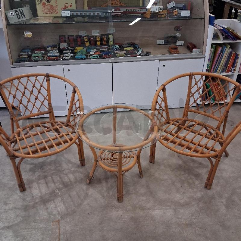 POLTRONA GIARDINO +TAVOLINO VETRO  | Mercatino dell'Usato San giorgio del sannio 1