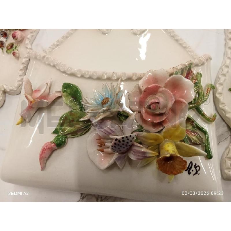 PORTA LETTERE + PORTACHIAVI + APPENDIABITI CERAMICA FIORI PICCOLI DIFETTI  | Mercatino dell'Usato San giorgio del sannio 3