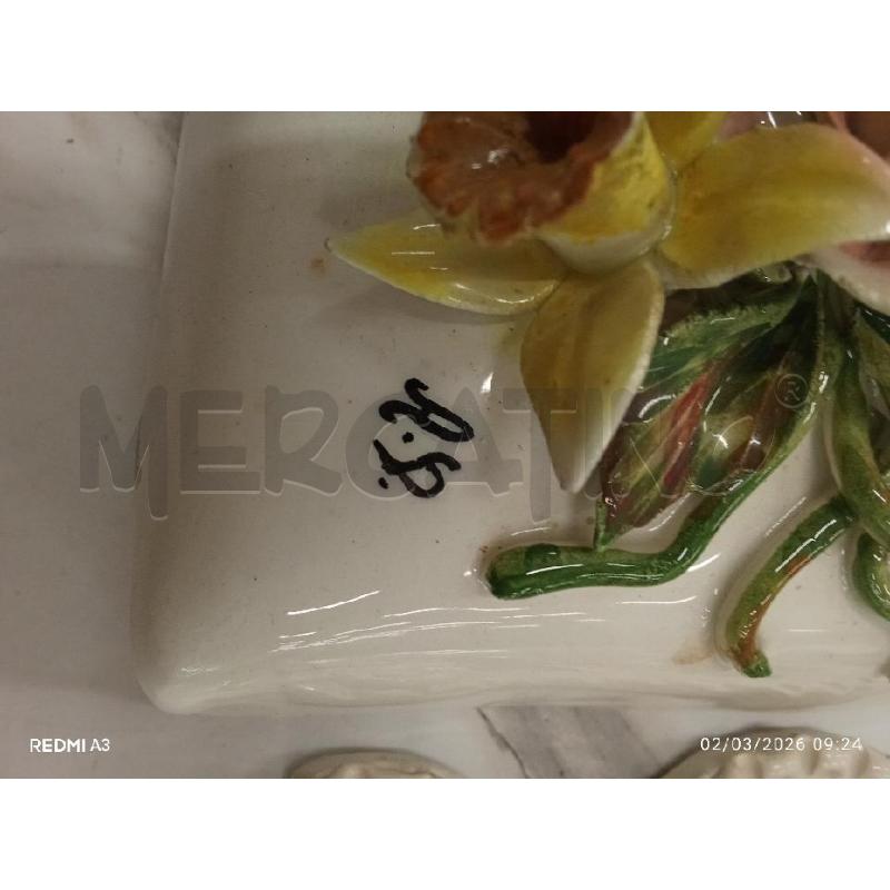 PORTA LETTERE + PORTACHIAVI + APPENDIABITI CERAMICA FIORI PICCOLI DIFETTI  | Mercatino dell'Usato San giorgio del sannio 5