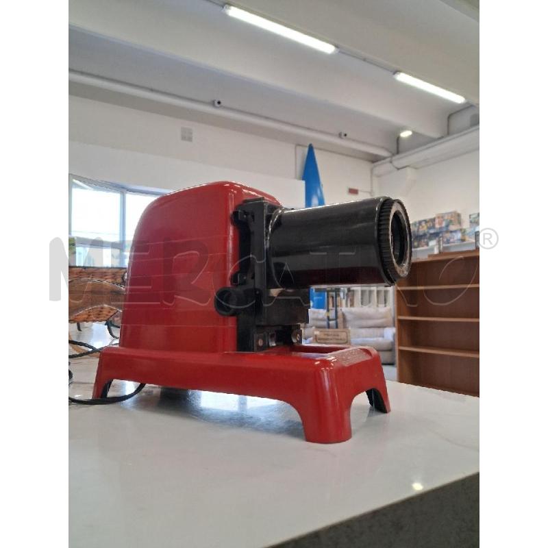 PROIETTORE DIAPOSTIVE P. MALIVERBI ROSSA LUXAR | Mercatino dell'Usato San giorgio del sannio 3