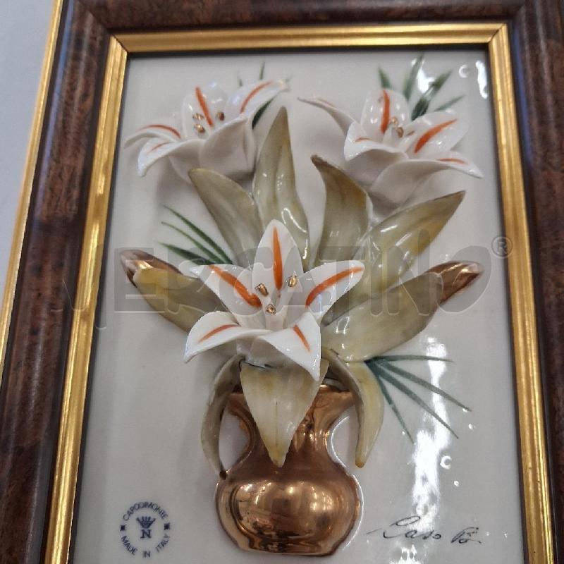 QUADRETTI TRIS C LEGNO RILIEVO ROSELLINE CAPODIMONTE  | Mercatino dell'Usato San giorgio del sannio 4
