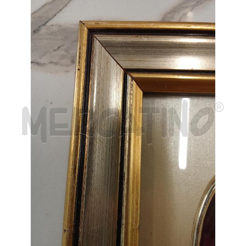 QUADRO CAMMEO BIANCO VELLUTO ROSSO CORNIC DORATA  | Mercatino dell'Usato San giorgio del sannio 4