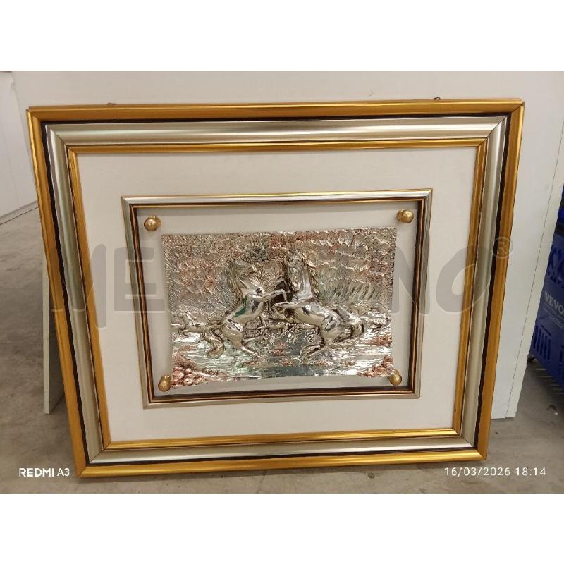 QUADRO C DORATA GRIGIA BASSORILIEVO CAVALLI  | Mercatino dell'Usato San giorgio del sannio 1