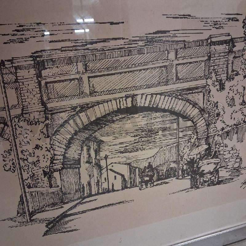 QUADRO C GRIGIA STAMPA ARCO CON CARROZZA  | Mercatino dell'Usato San giorgio del sannio 3