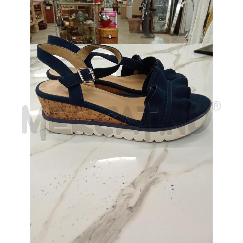 SANDALI DONNA BLU VELLUTINO BATA  | Mercatino dell'Usato San giorgio del sannio 3