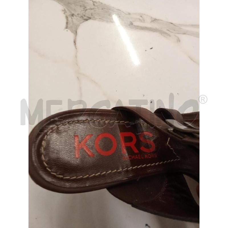 SANDALI DONNA MARRONI PELLE FIBIA KORS | Mercatino dell'Usato San giorgio del sannio 3