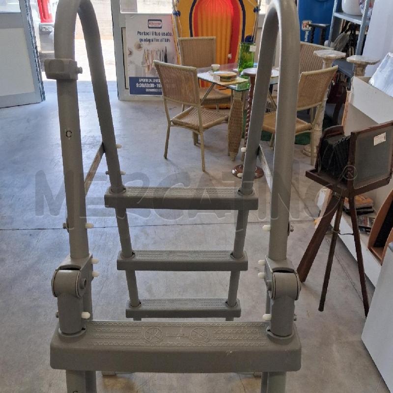 SCALA PISCINA DI SICUREZZA 120 CM | Mercatino dell'Usato San giorgio del sannio 3