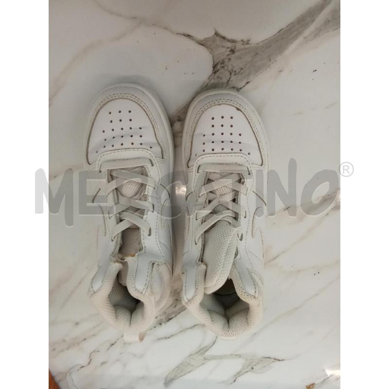 SCARPE BAMBINA BIANCHE NIKE 28 | Mercatino dell'Usato San giorgio del sannio 2
