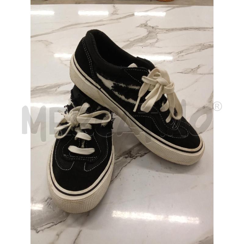 SCARPE BAMBINA NERE STRAPPI BIANCHI SUPERGA  | Mercatino dell'Usato San giorgio del sannio 2