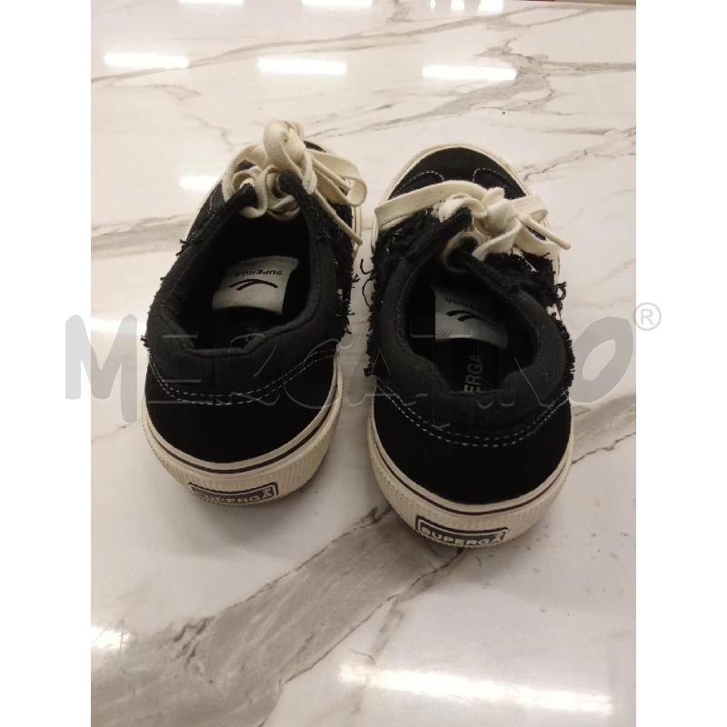 SCARPE BAMBINA NERE STRAPPI BIANCHI SUPERGA  | Mercatino dell'Usato San giorgio del sannio 3