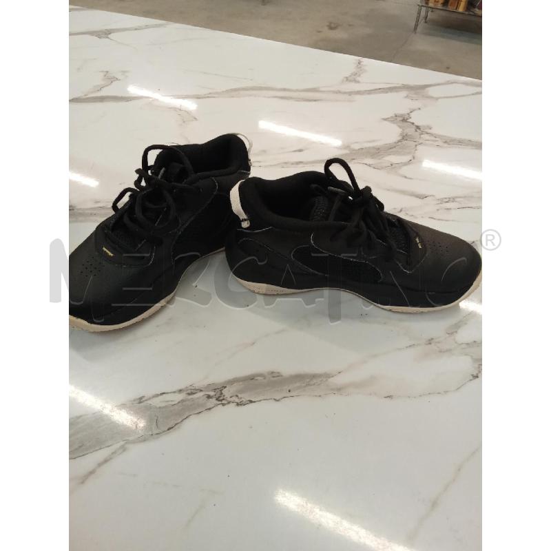 SCARPE BAMBINO NERE UNDER ARMOUR  | Mercatino dell'Usato San giorgio del sannio 3