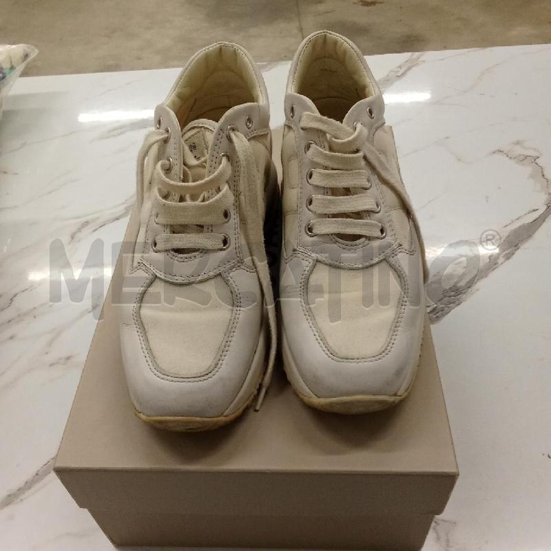 SCARPE DONNA BIANCHE HOGAN SIMIL PELLE TESSUTO  | Mercatino dell'Usato San giorgio del sannio 1