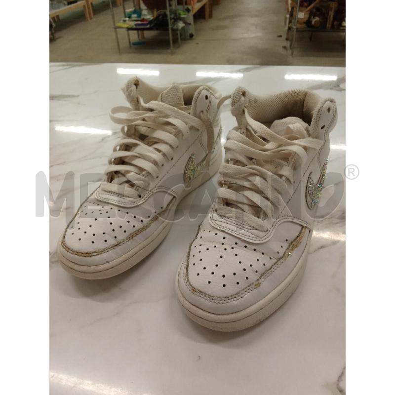 SCARPE DONNA BIANCHE NIKE BRILLANTINI | Mercatino dell'Usato San giorgio del sannio 2