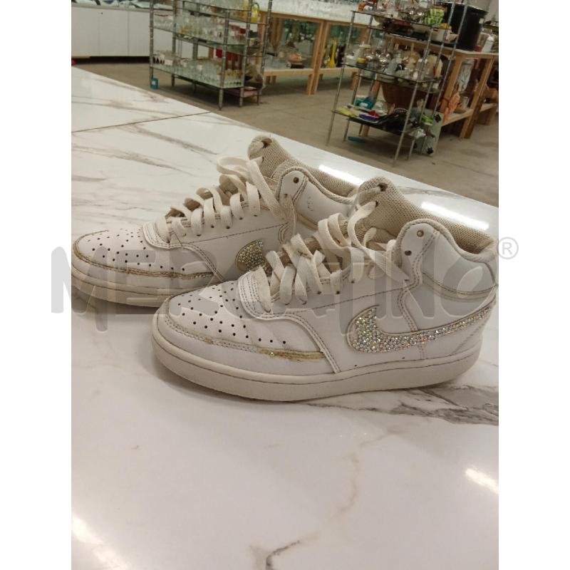 SCARPE DONNA BIANCHE NIKE BRILLANTINI | Mercatino dell'Usato San giorgio del sannio 3
