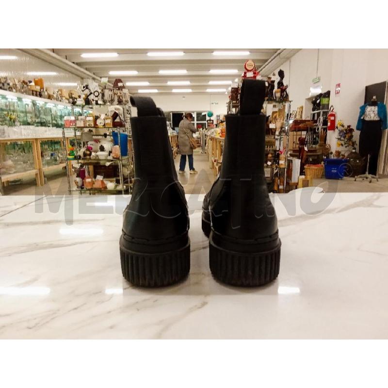SCARPE DONNA NERO TODS CON ELASTICO LATERALE | Mercatino dell'Usato San giorgio del sannio 3