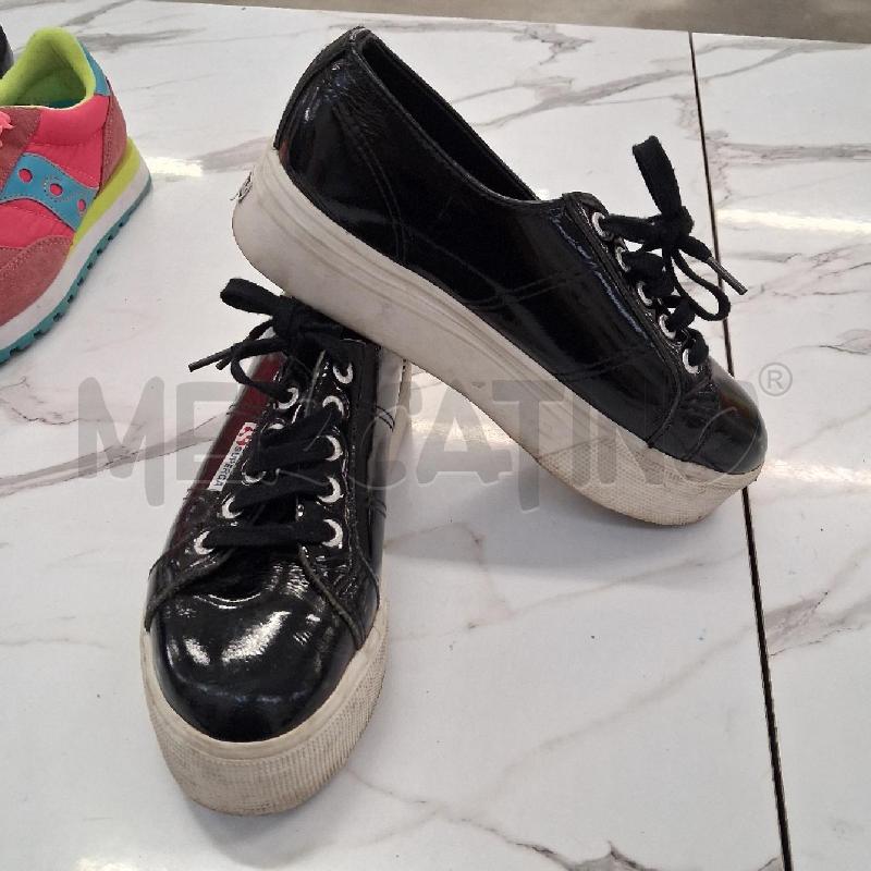 SCARPE DONNA SUPERGA SUOLA ALTA GOMMA NERE LUCIDE  | Mercatino dell'Usato San giorgio del sannio 3