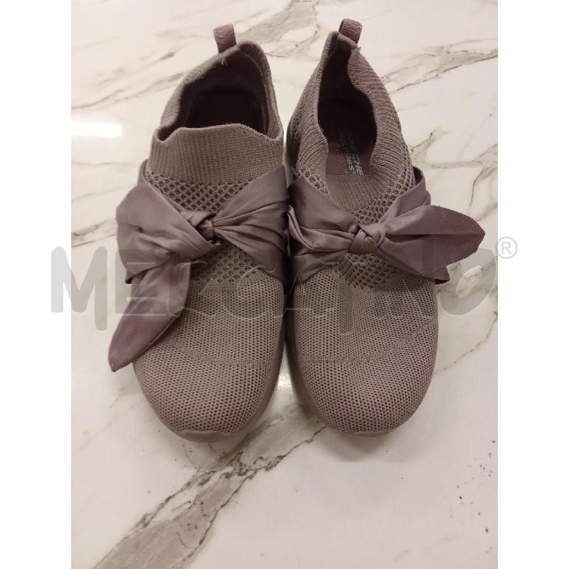 SCARPE DONNA VIOLA MORBIDE CON FIOCCO SKECHERS BOBS  | Mercatino dell'Usato San giorgio del sannio 1