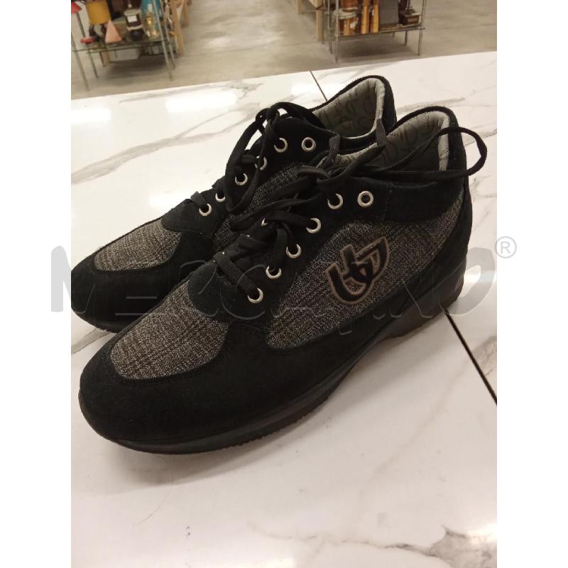 SCARPE UOMO BLU BYBLOS NERE CON LOGO E DETTAGLI GRIGI | Mercatino dell'Usato San giorgio del sannio 1